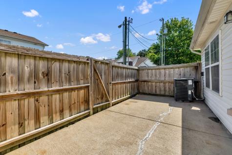 4035 Rg Buchanan Drive La Vergne TN 37086