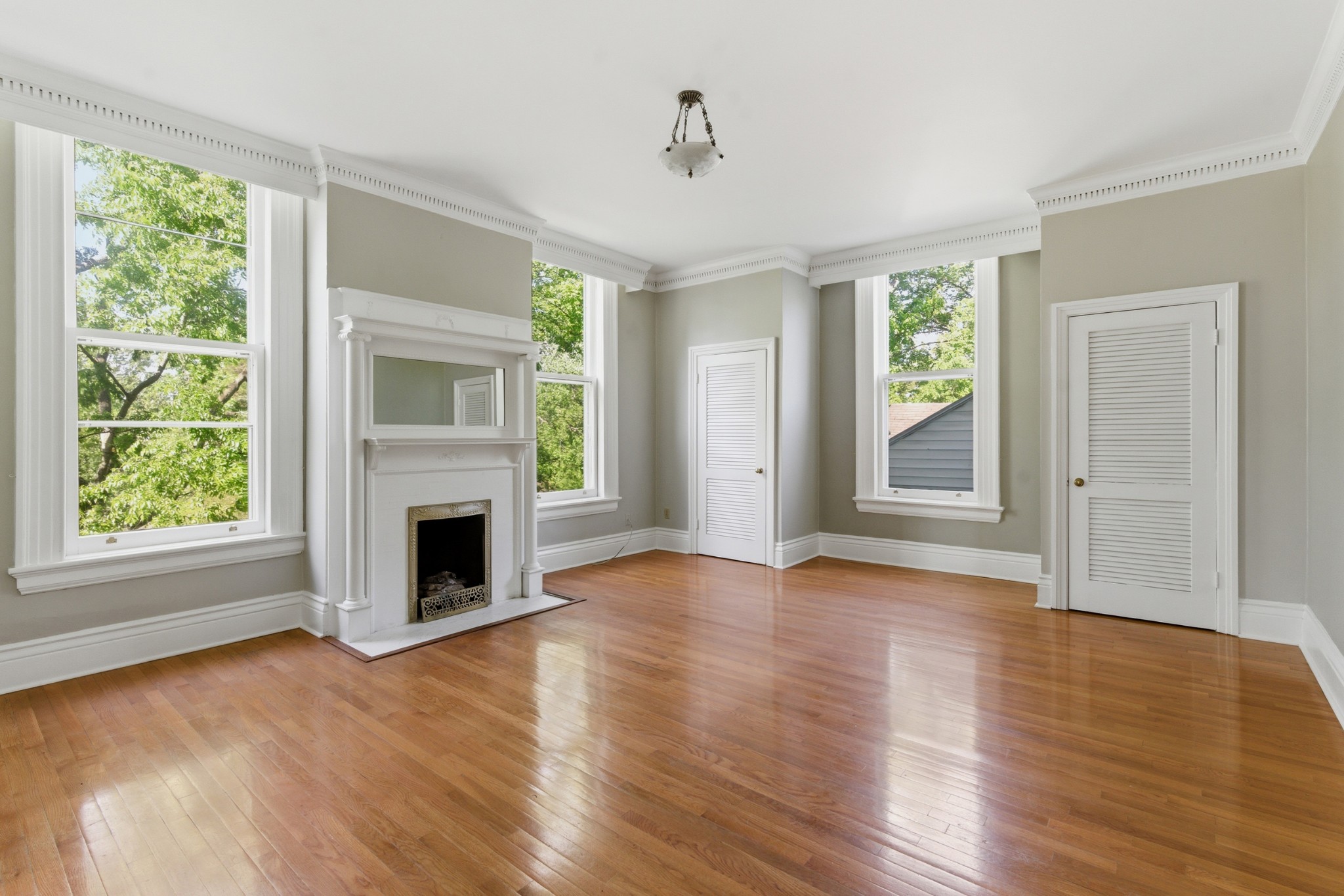 444 Bowling Avenue Nashville TN 37205