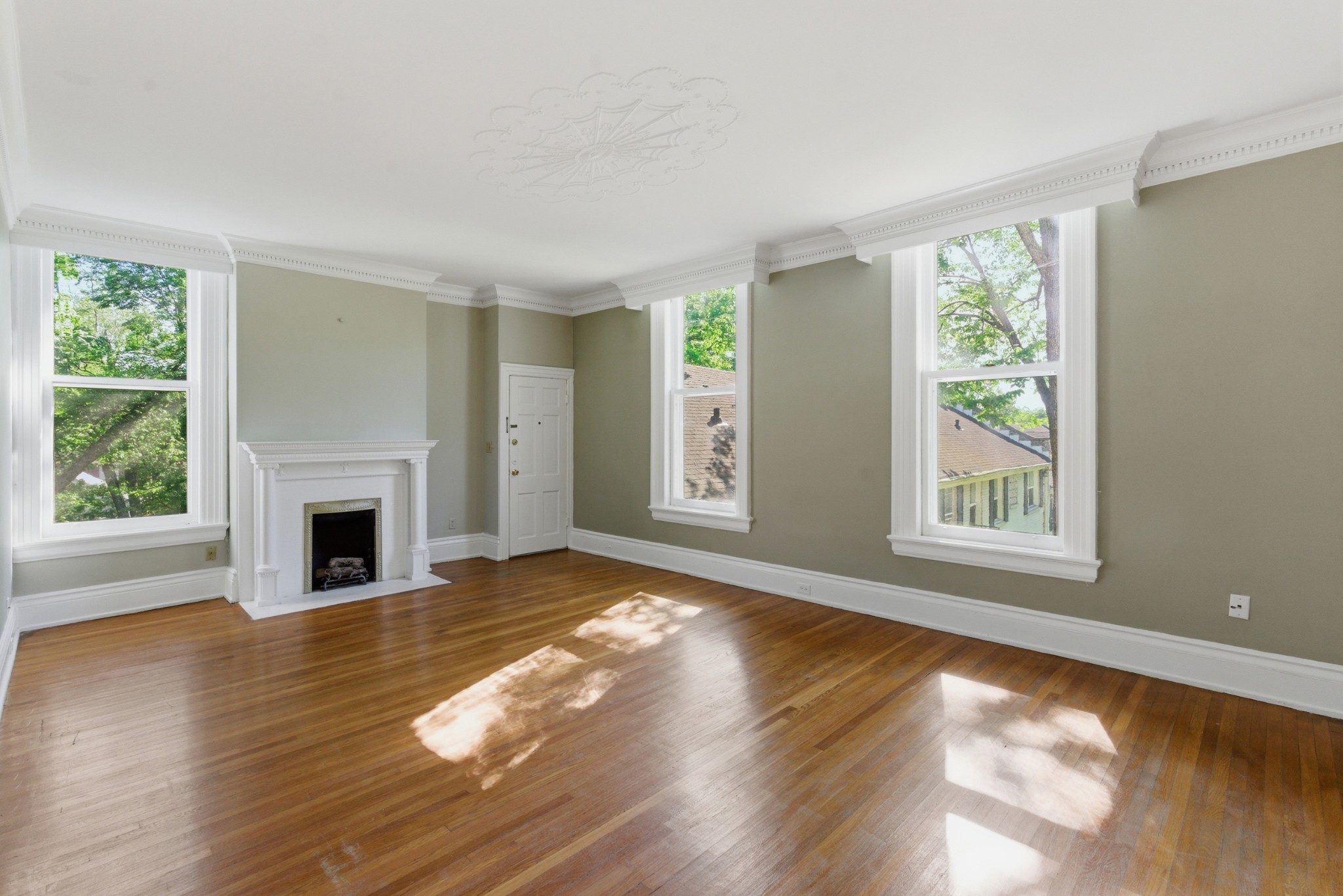 444 Bowling Avenue Nashville TN 37205