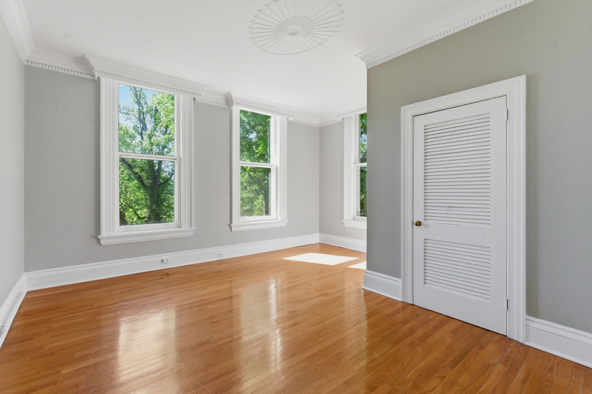 444 Bowling Avenue Nashville TN 37205