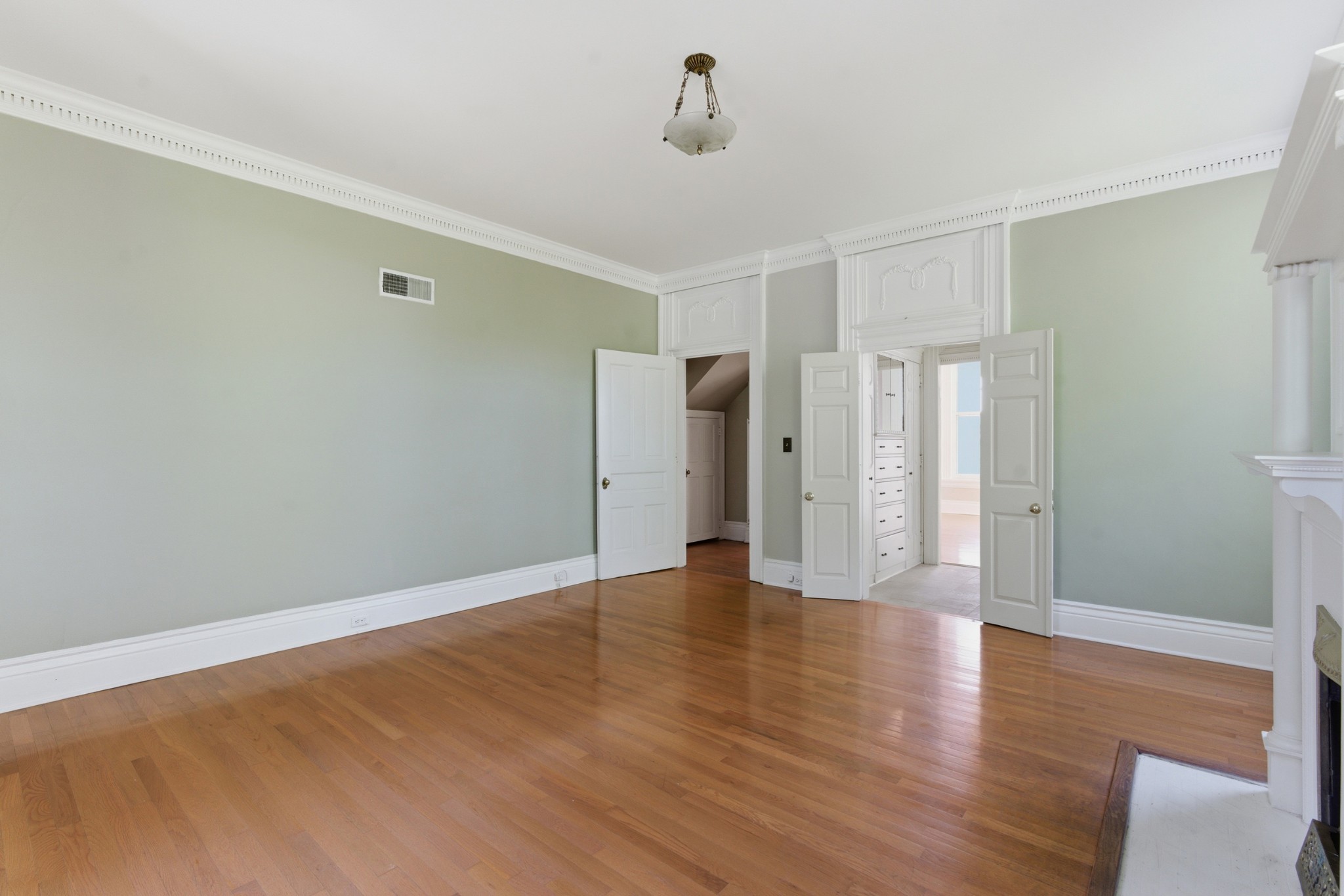 444 Bowling Avenue Nashville TN 37205
