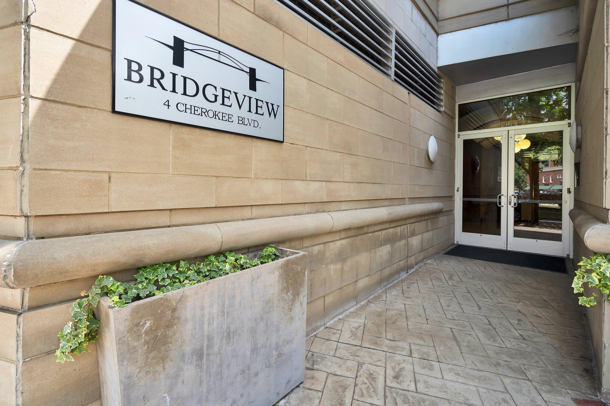 4 Cherokee Boulevard Chattanooga TN 37405