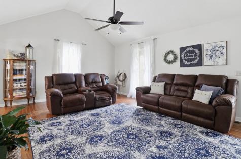 138 Poplar View Lane Huntland TN 37345