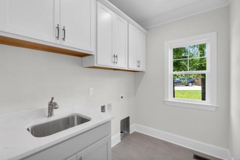 2212 Peterson Drive Chattanooga TN 37421