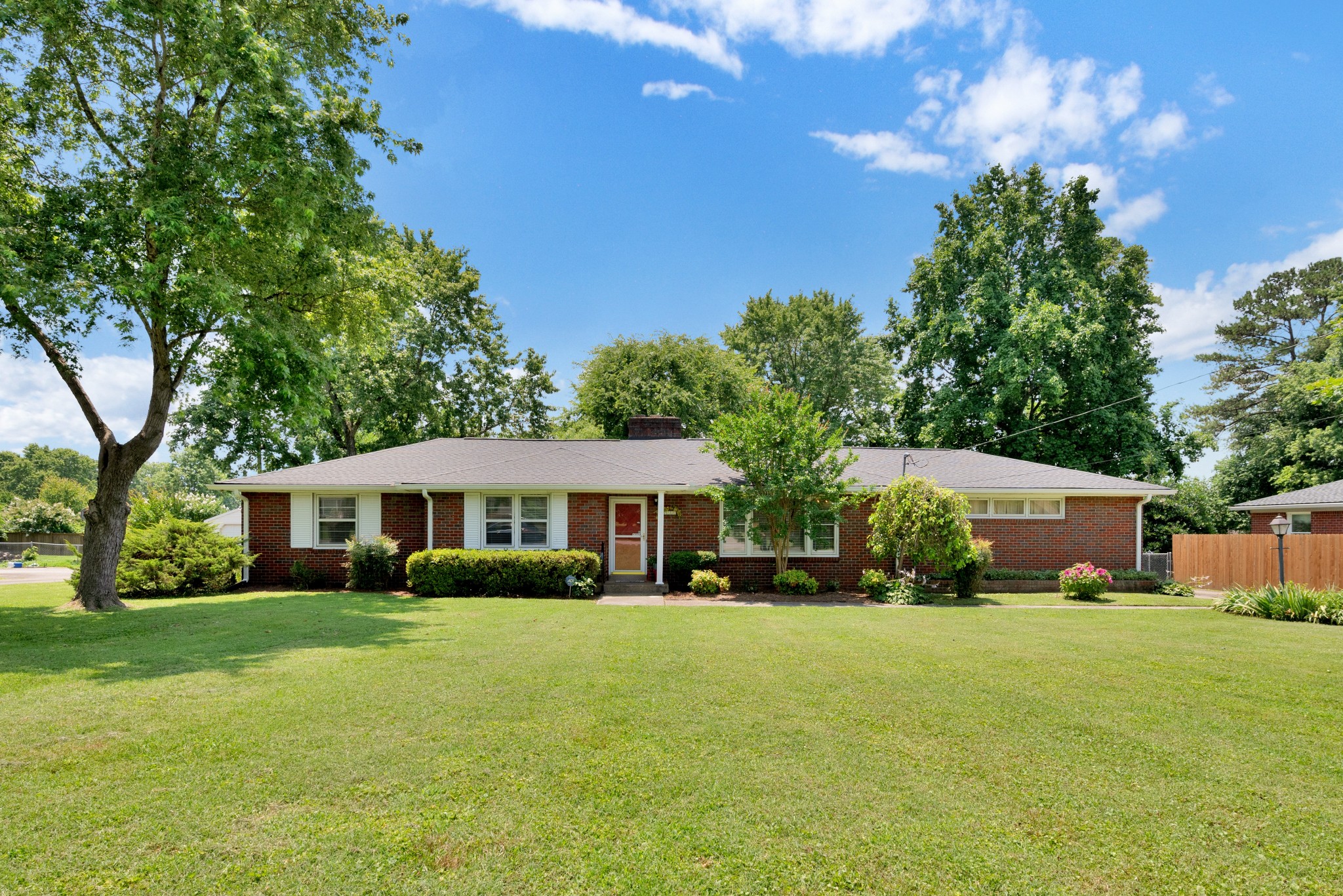 2521 Meadowood Drive Nashville TN 37214