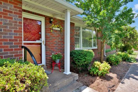 2521 Meadowood Drive Nashville TN 37214