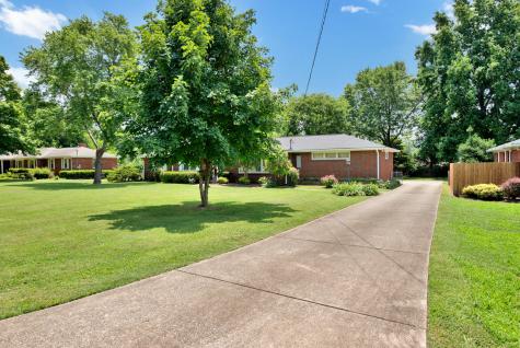 2521 Meadowood Drive Nashville TN 37214
