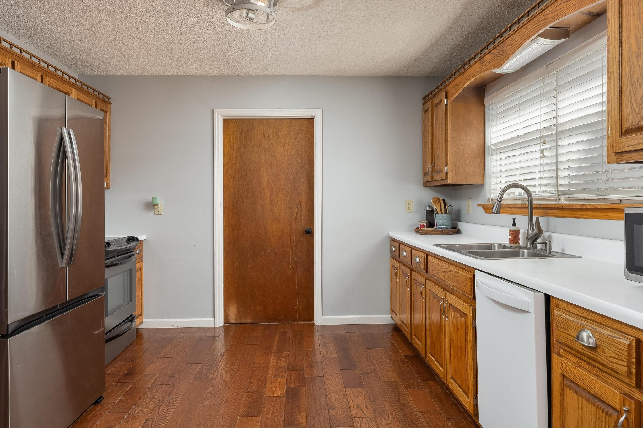 316 Circle R Drive Benton TN 37307