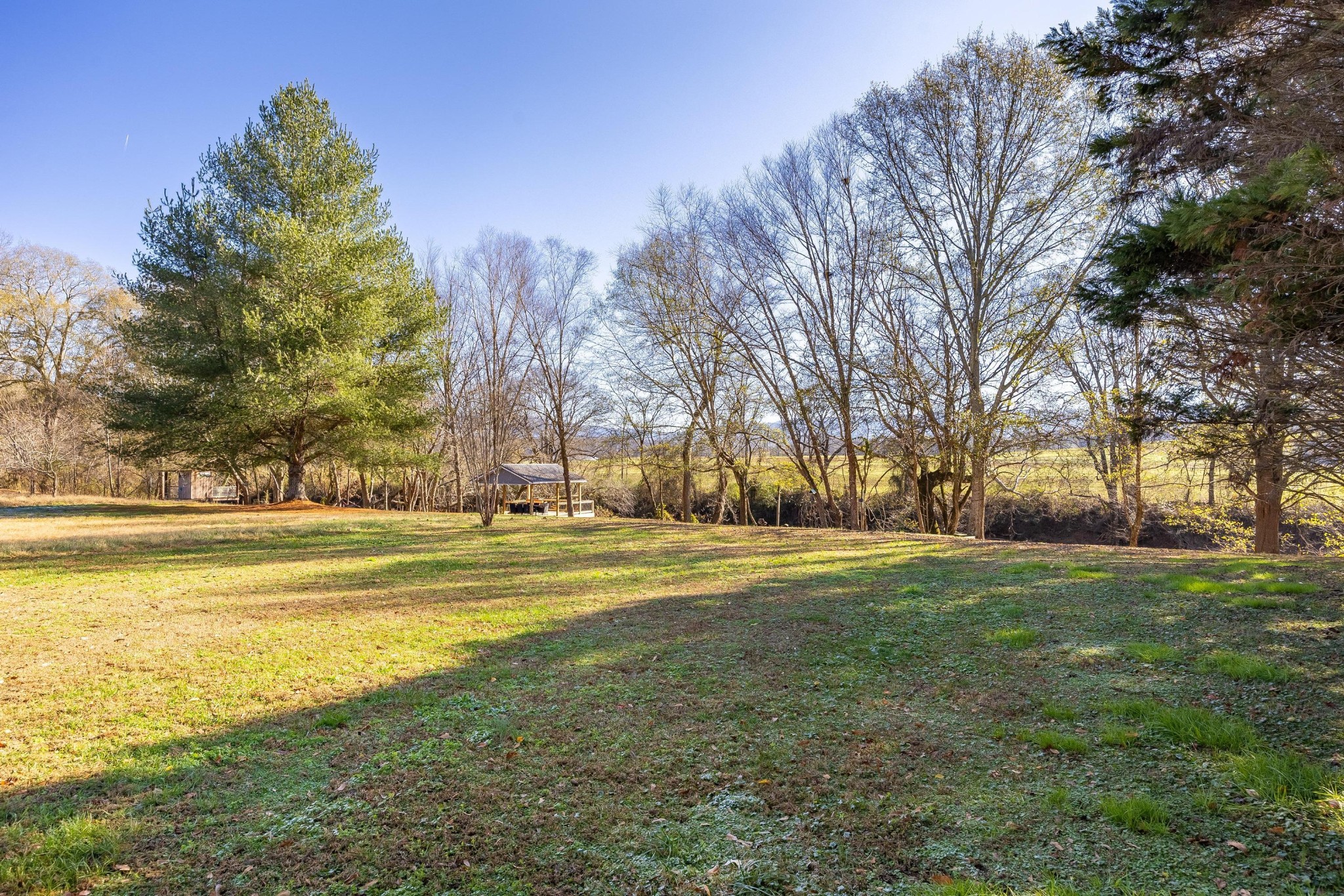 316 Circle R Drive Benton TN 37307