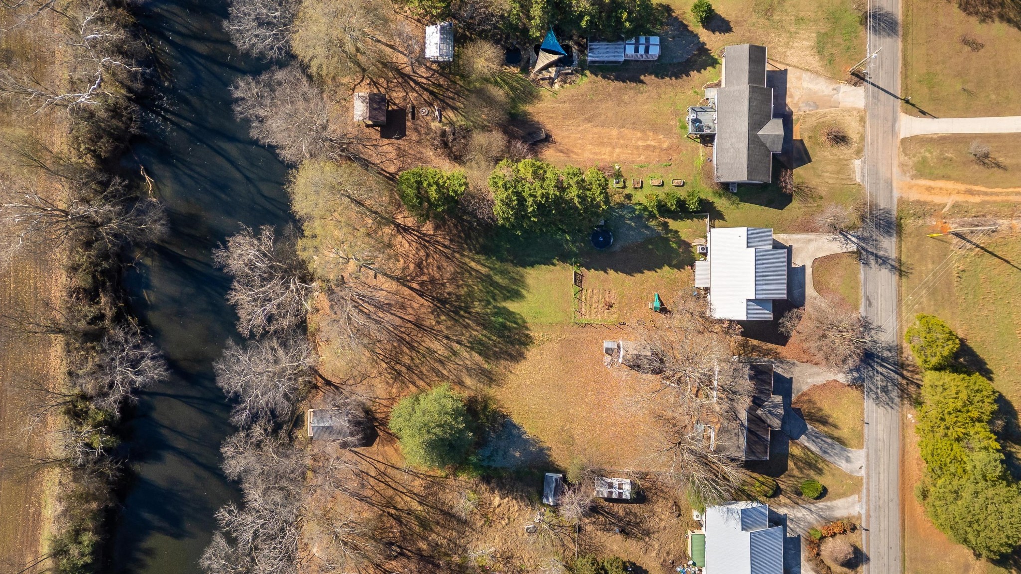 316 Circle R Drive Benton TN 37307
