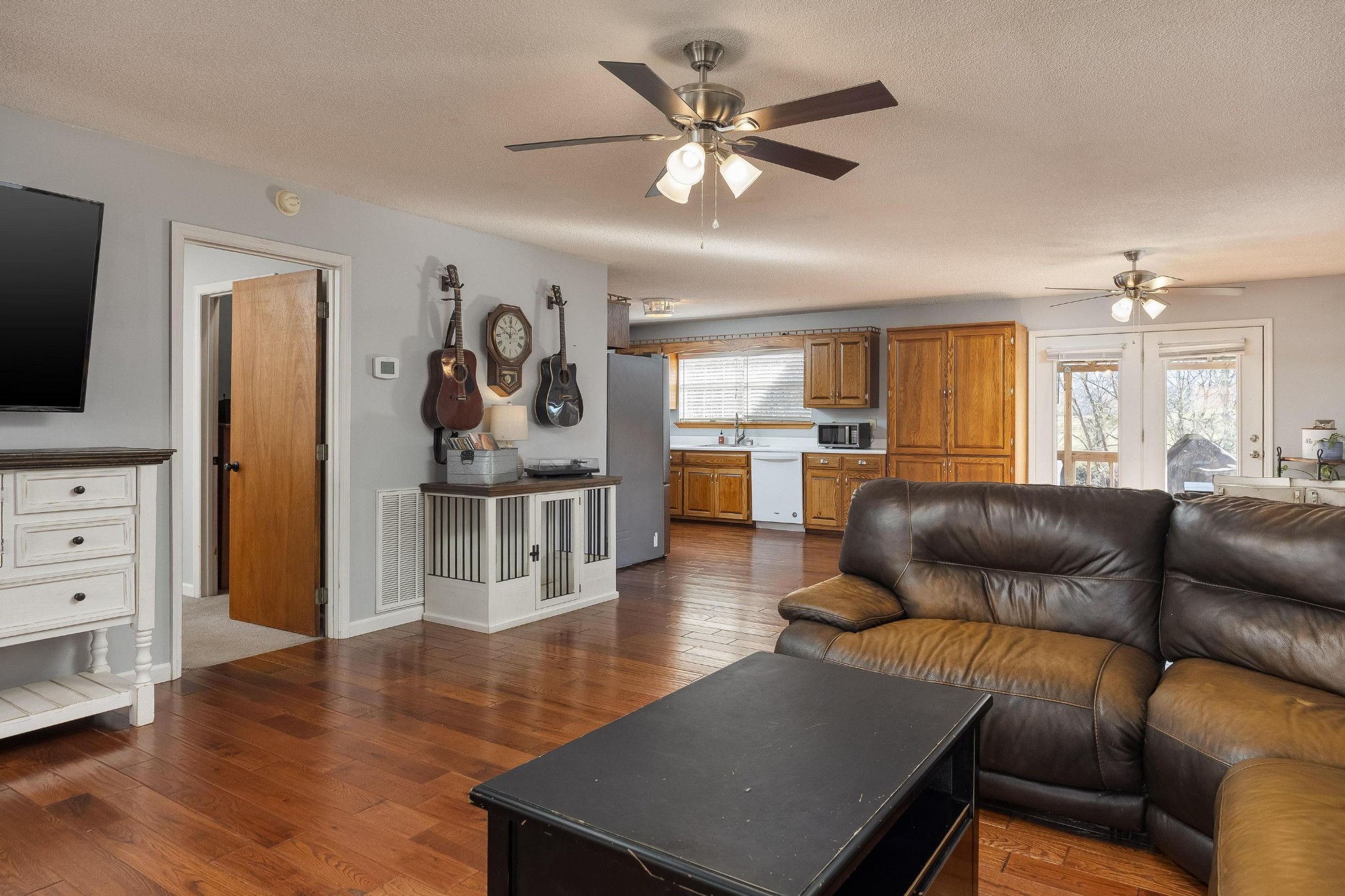 316 Circle R Drive Benton TN 37307