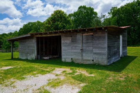 802 Drake Lane Summertown TN 38483