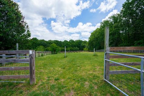 802 Drake Lane Summertown TN 38483