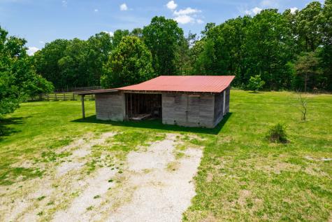 802 Drake Lane Summertown TN 38483