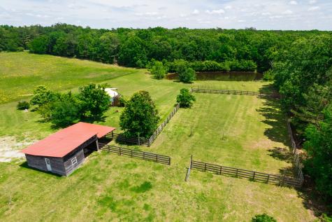 802 Drake Lane Summertown TN 38483