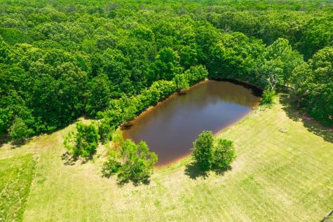 802 Drake Lane Summertown TN 38483