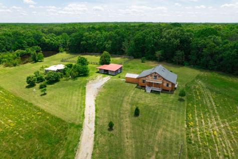 802 Drake Lane Summertown TN 38483