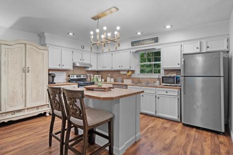 2030 Old Greenbrier Pike Greenbrier TN 37073