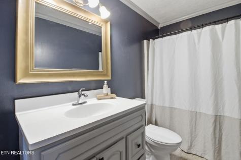 335 S Fowler Street Clinton TN 37716