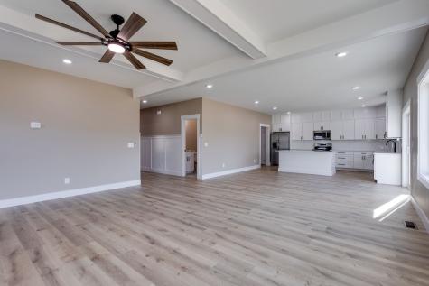 2259 Les Robinson Road Columbia TN 38401
