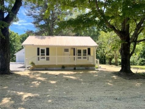 2625 Old Blacktop Road Mc Ewen TN 37101