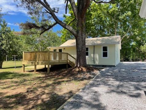 2625 Old Blacktop Road Mc Ewen TN 37101
