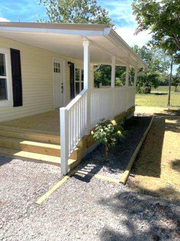 2625 Old Blacktop Road Mc Ewen TN 37101