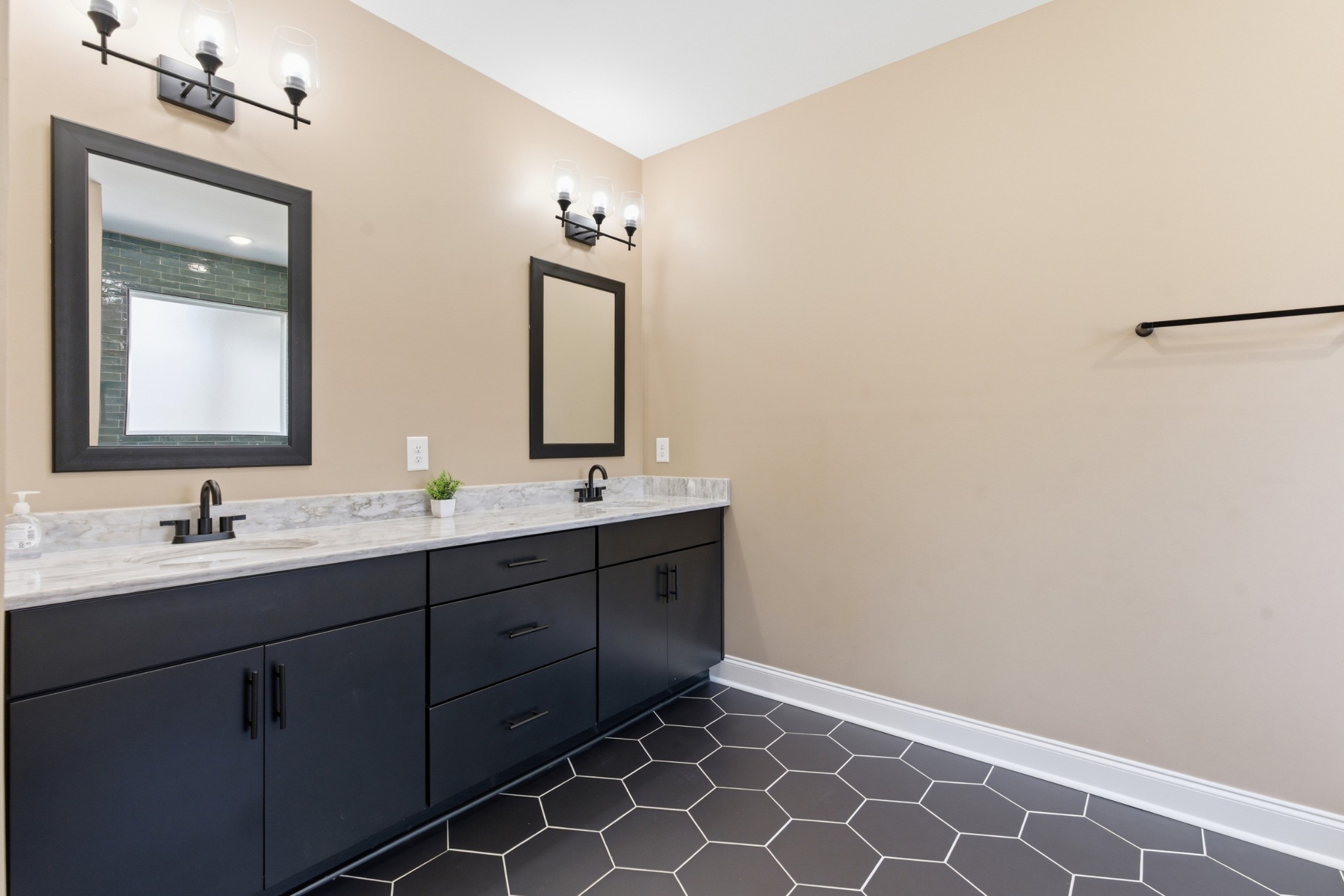 1982 Blue Bird Drive Pleasant View TN 37146