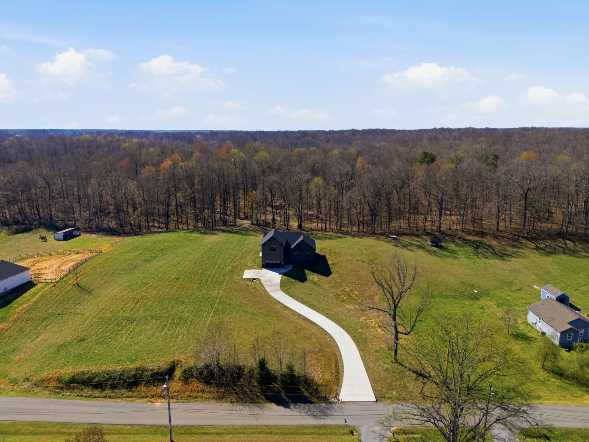 1982 Blue Bird Drive Pleasant View TN 37146