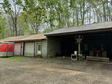 4050 Southside Road Southside TN 37171