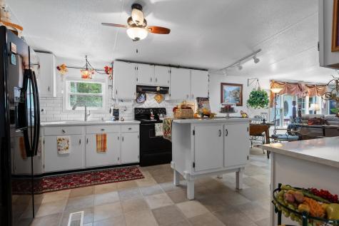 434 D Harvey Road Graysville TN 37338