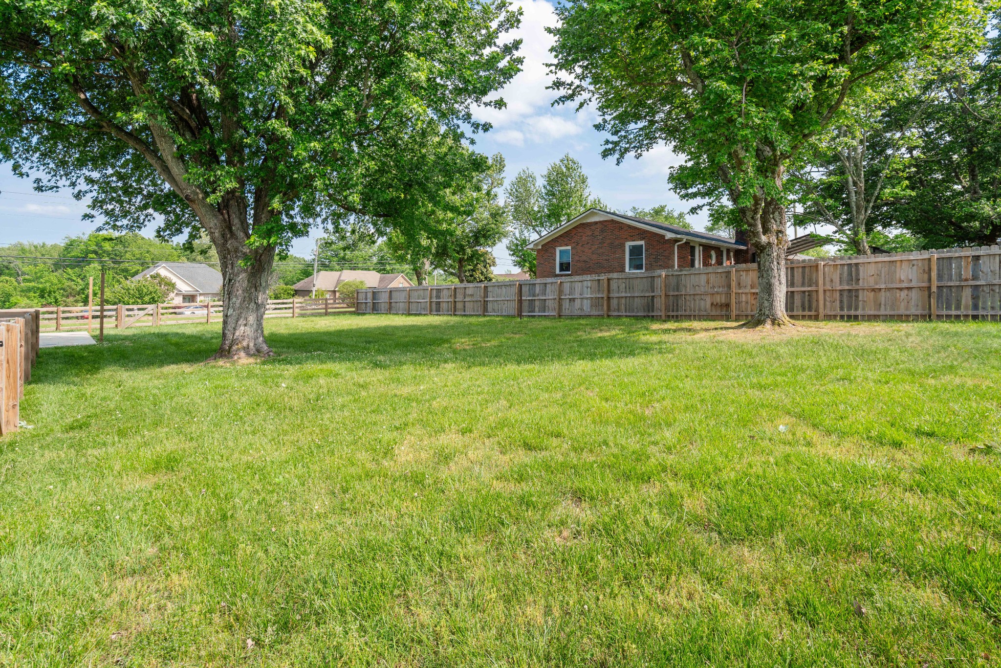 759 N Palmers Chapel Road White House TN 37188