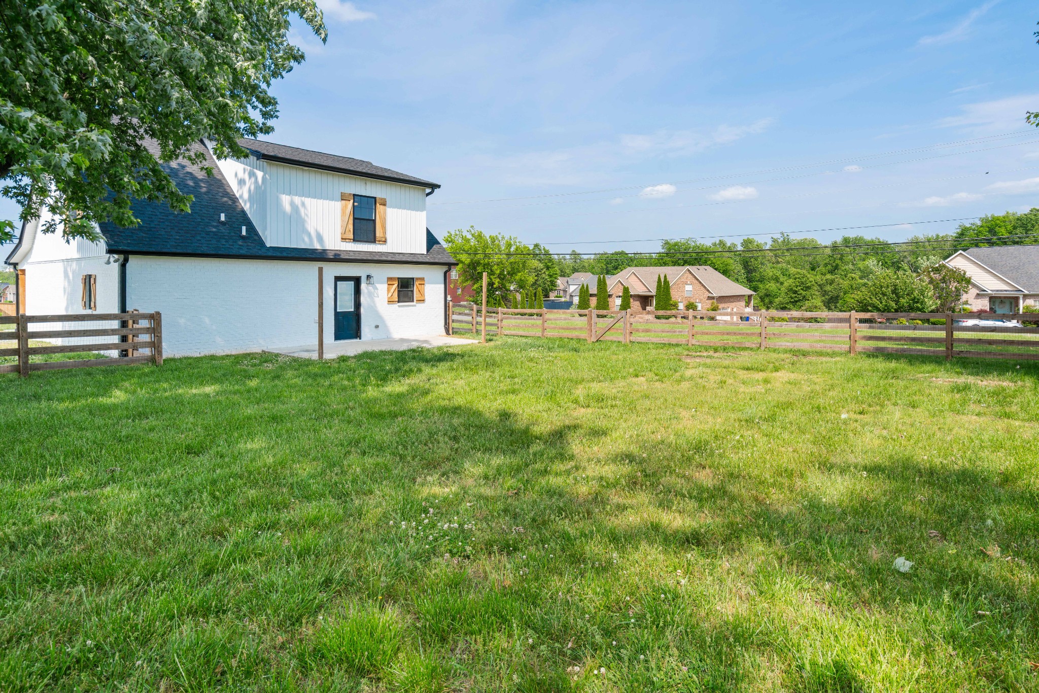 759 N Palmers Chapel Road White House TN 37188