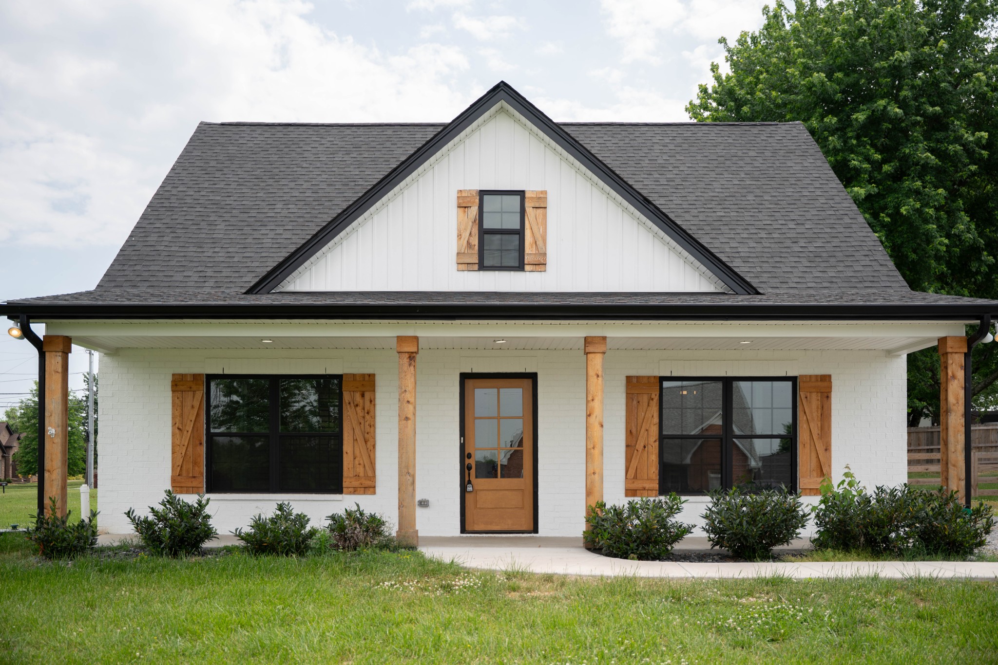 759 N Palmers Chapel Road White House TN 37188