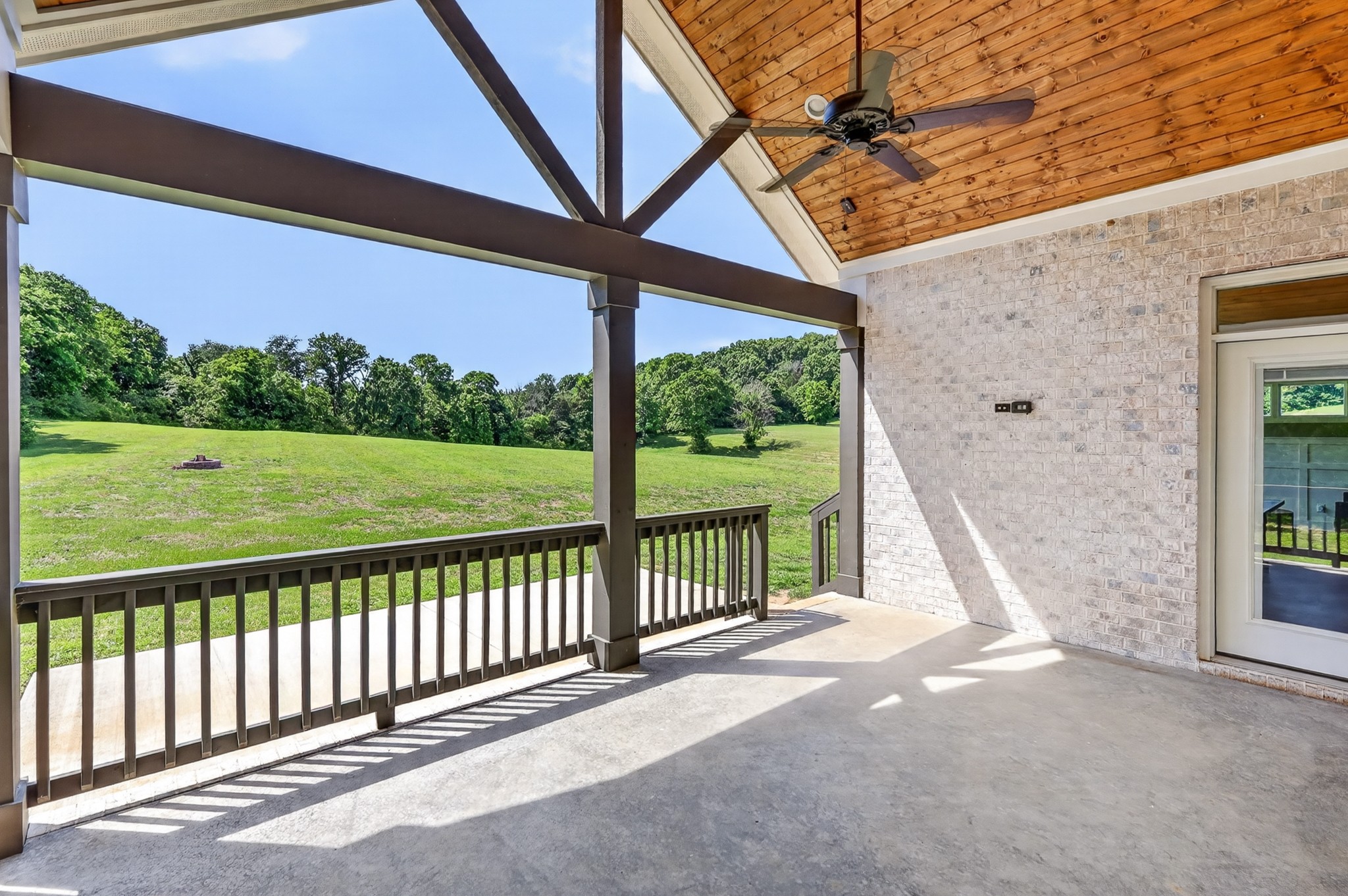 1176 Iron Bridge Road Columbia TN 38401
