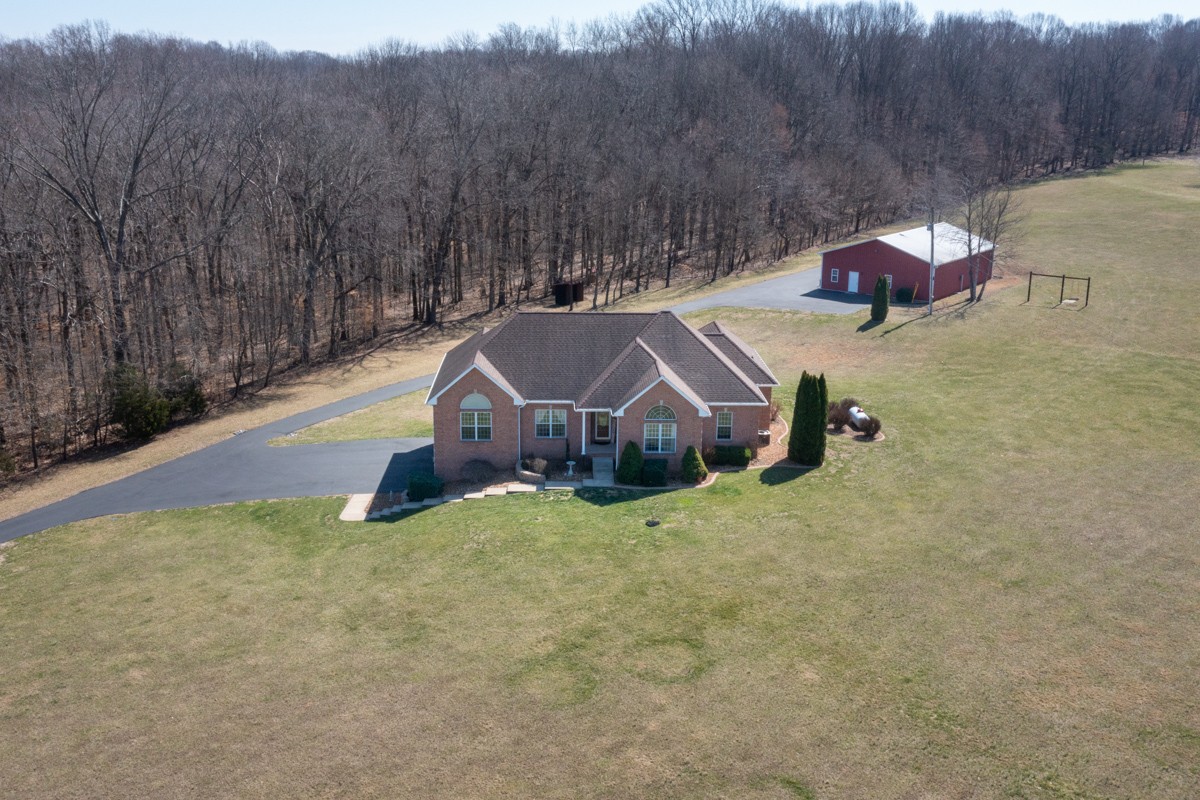 3991 Glen Raven Road Adams TN 37010