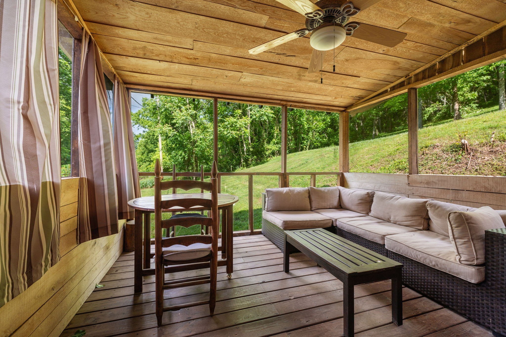 28 Bussell Lane Gordonsville TN 38563