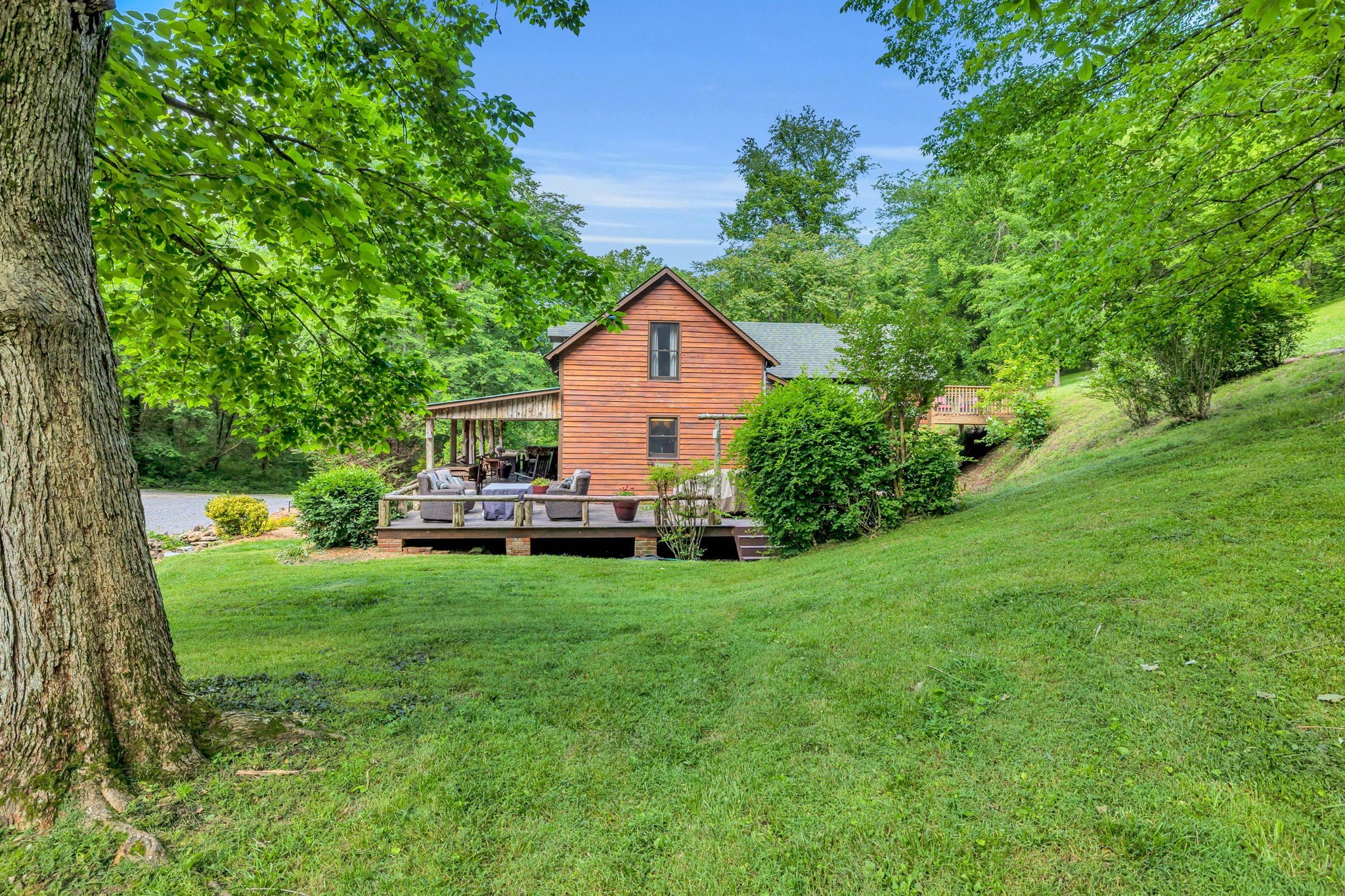 28 Bussell Lane Gordonsville TN 38563