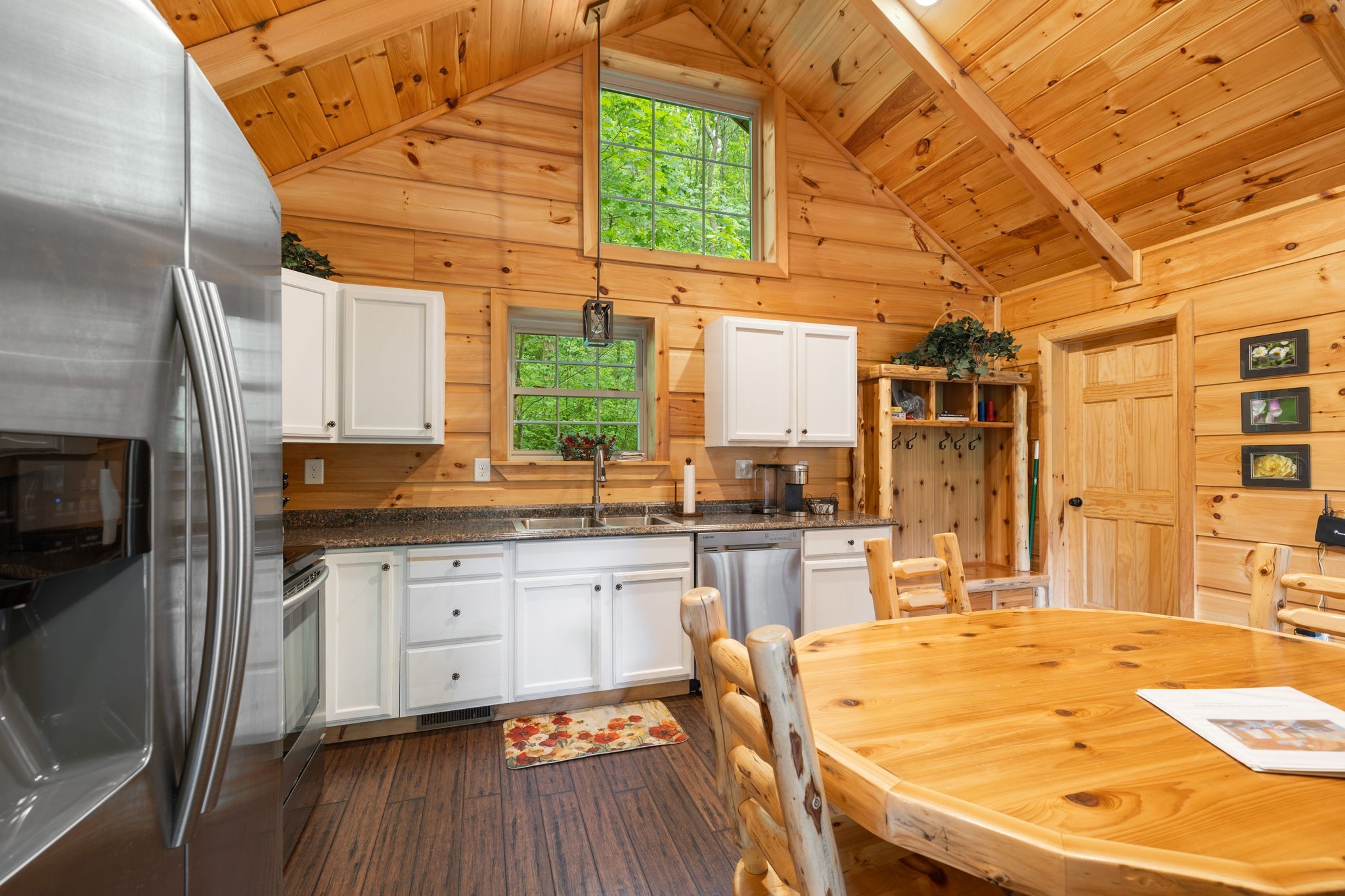 28 Bussell Lane Gordonsville TN 38563