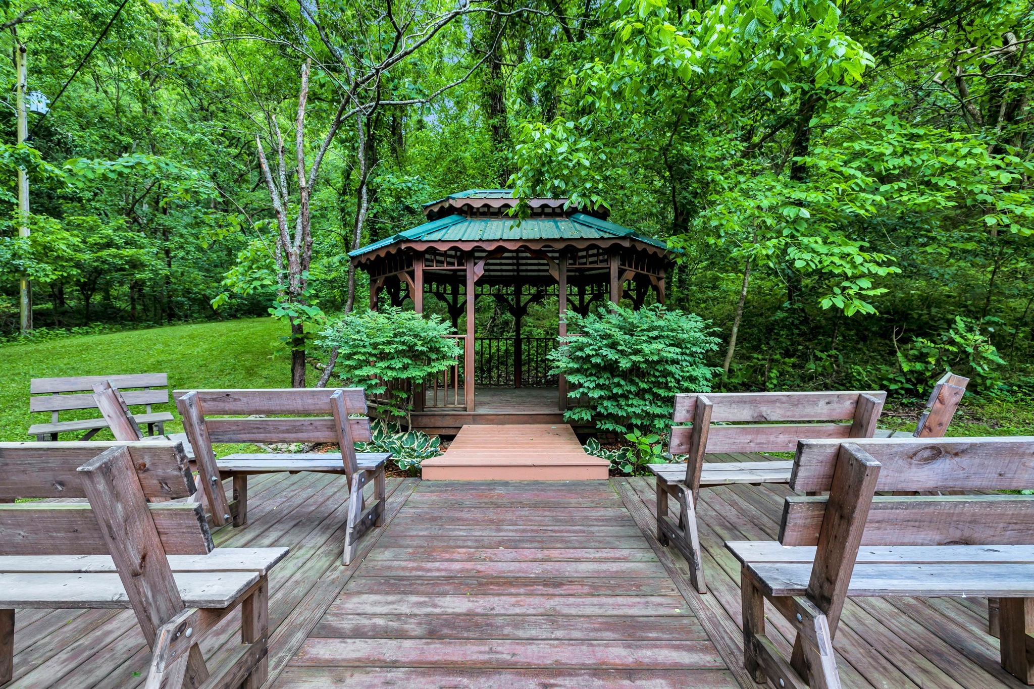 28 Bussell Lane Gordonsville TN 38563
