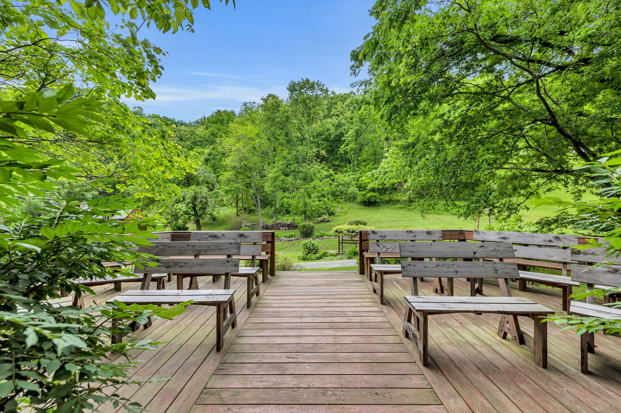 28 Bussell Lane Gordonsville TN 38563