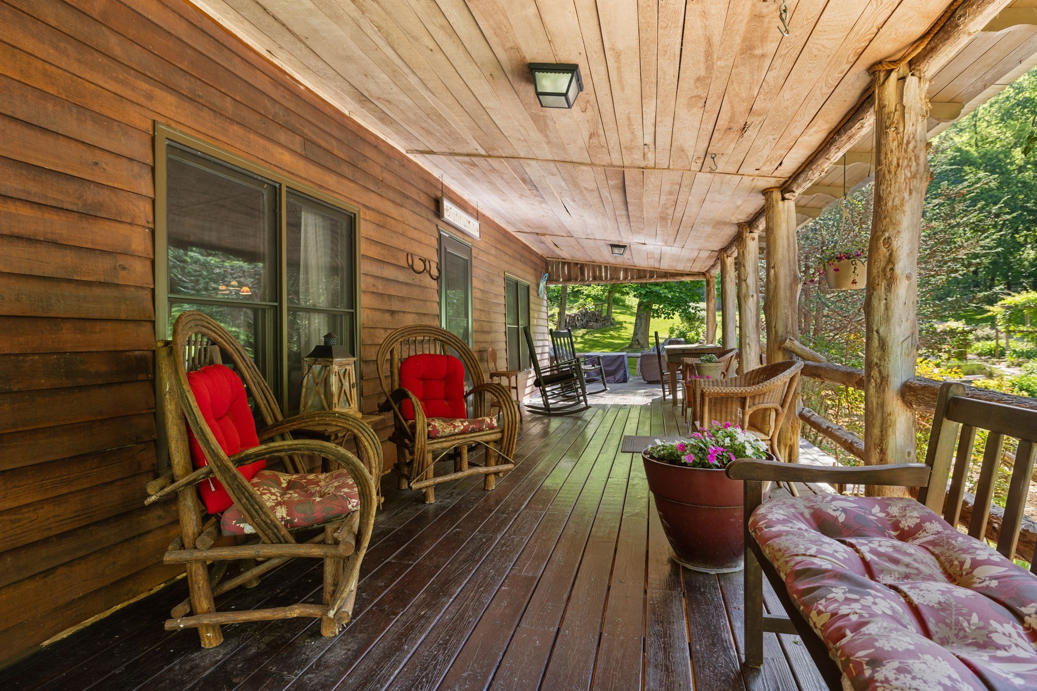 28 Bussell Lane Gordonsville TN 38563