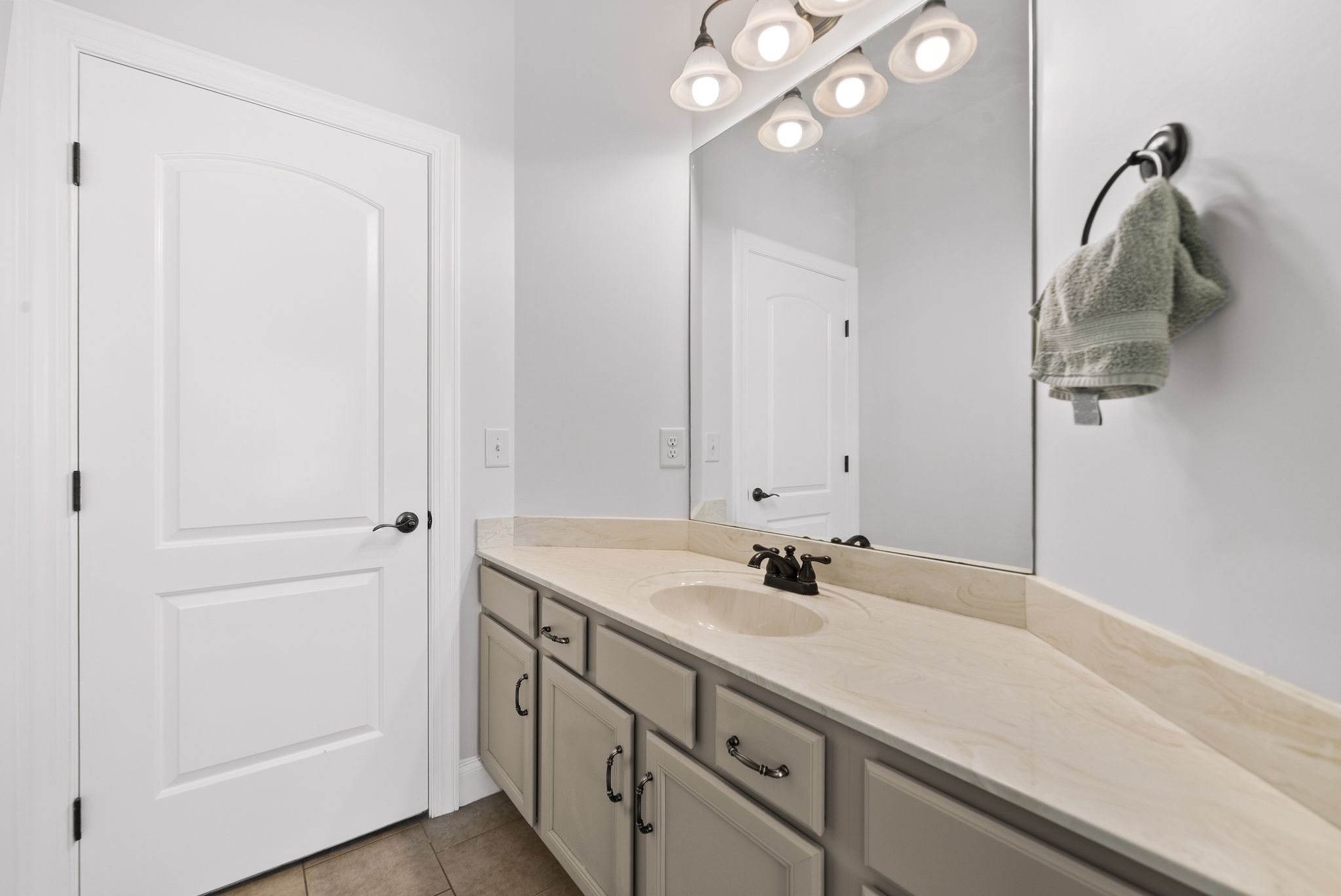 3015 Sakari Circle Spring Hill TN 37174
