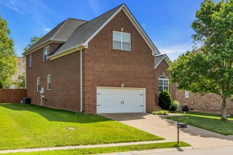 2766 Trasbin Court Thompsons Station TN 37179
