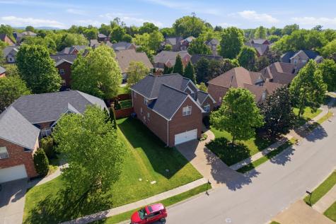 2766 Trasbin Court Thompsons Station TN 37179