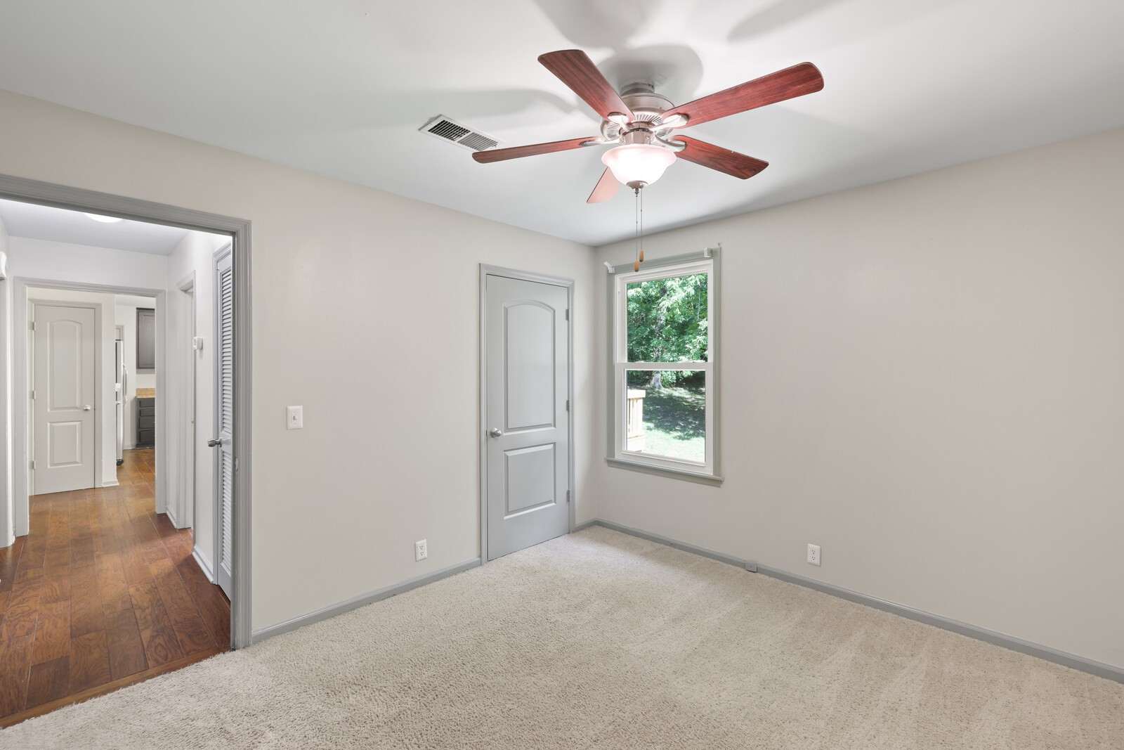 5735 Knob Road Nashville TN 37209