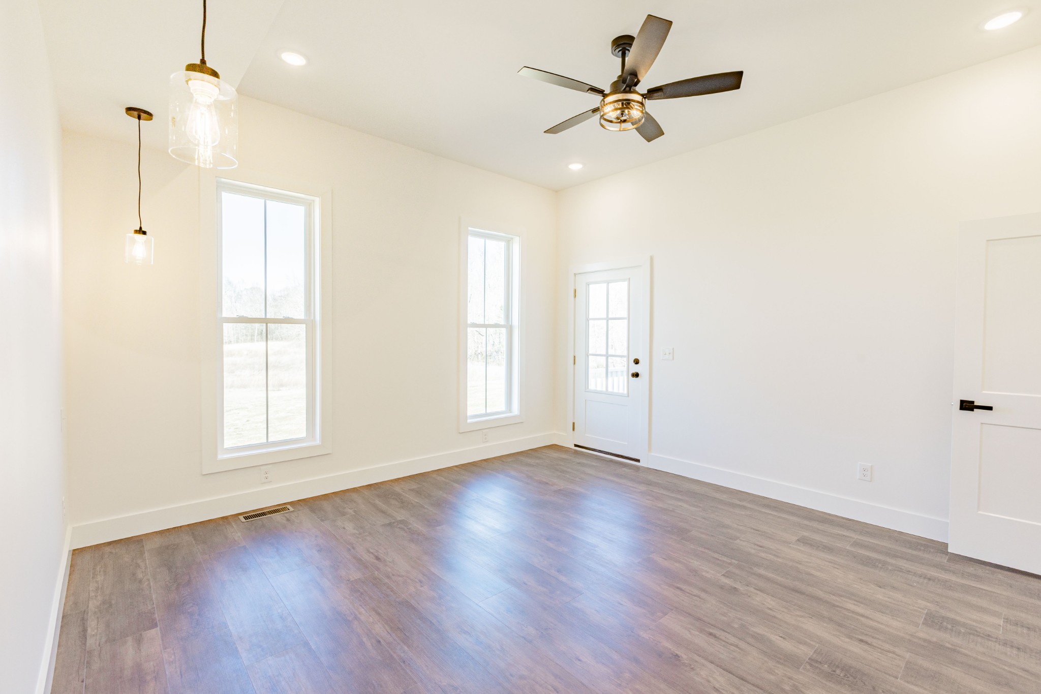 1248 Lowery Road Walling TN 38587