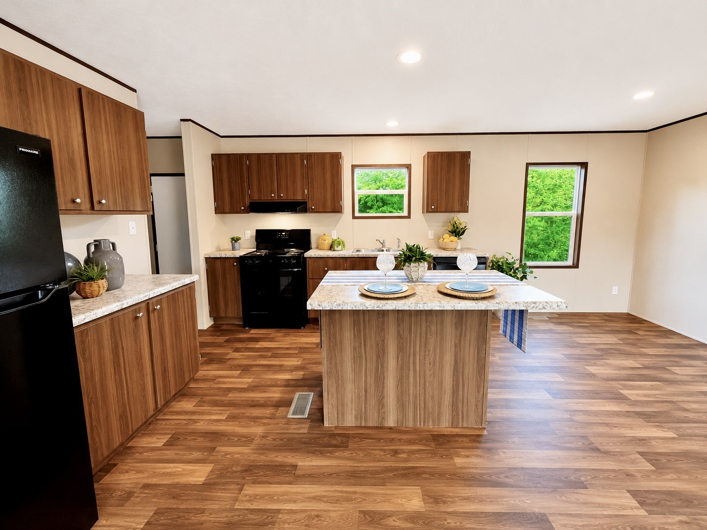 885 Junior Witt Rock Island TN 38581