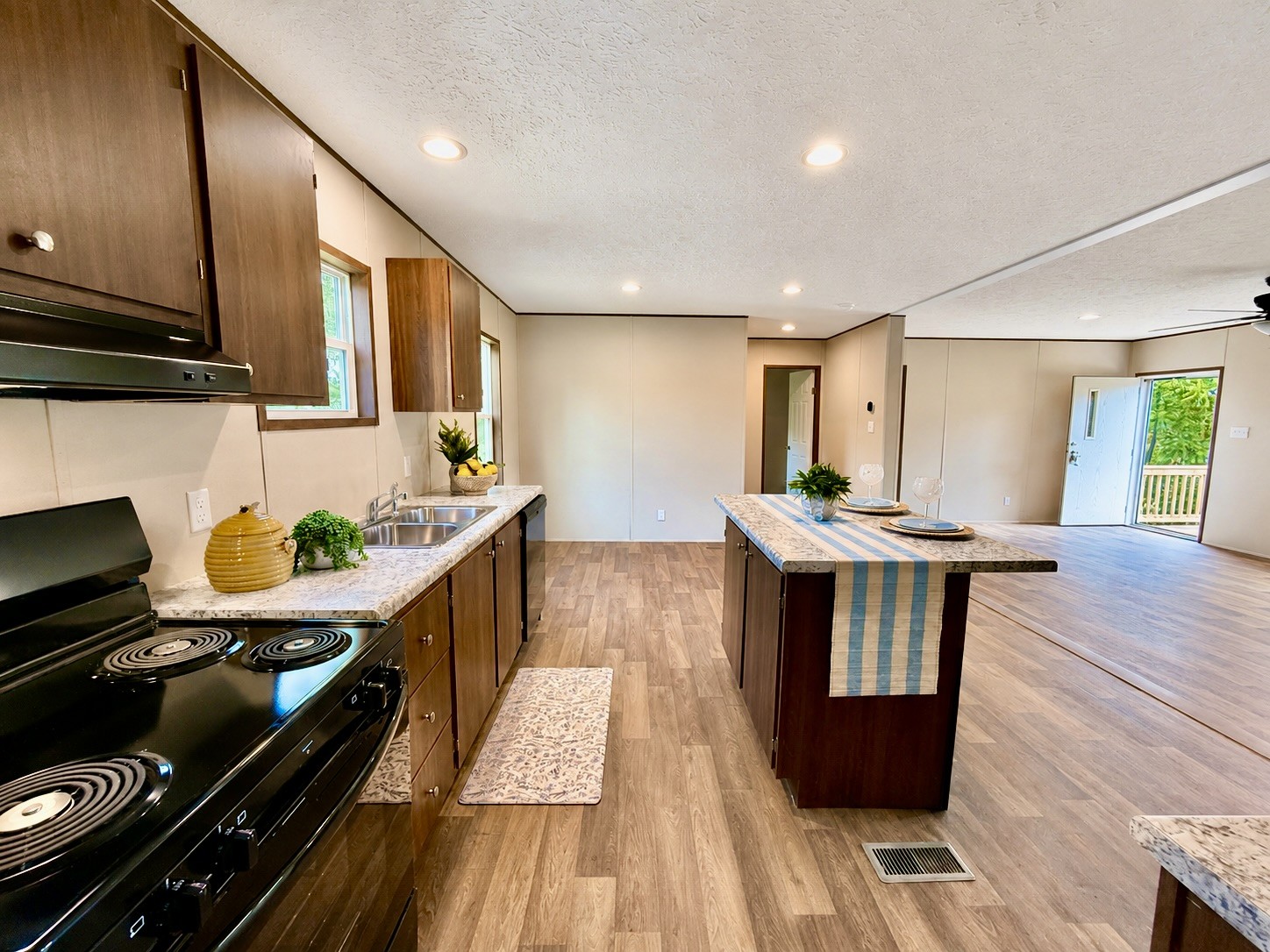 885 Junior Witt Rock Island TN 38581
