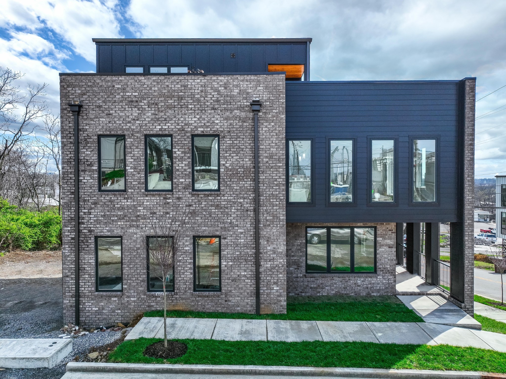 11 Fern Avenue Nashville TN 37207